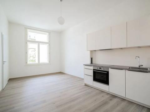 Pronájem bytu 2+kk, Praha - Nové Město, Václavské náměstí, 43 m2