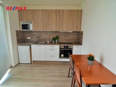 Pronájem bytu 1+kk, Praha - Zličín, Sazovická, 35 m2