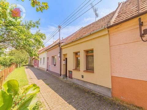 Pronájem rodinného domu, Uherský Ostroh - Ostrožské Předměstí, Hráza, 65 m2