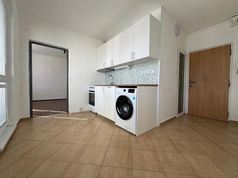 Pronájem bytu 2+1, Kadaň, Věžní, 44 m2