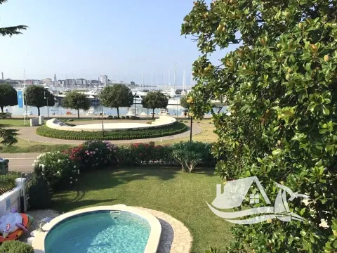 Prodej vily, Umag, Chorvatsko, 400 m2