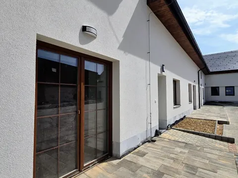 Prodej bytu 2+kk, Třeština, 58 m2