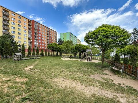 Pronájem bytu 2+1, Chomutov, Školní pěšina, 59 m2