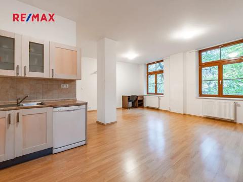 Prodej bytu 2+kk, Praha - Michle, Magistrů, 62 m2