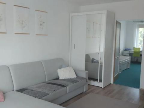 Pronájem bytu 2+1, Hulín, Holešovská, 56 m2