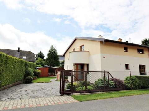 Prodej rodinného domu, Zlatníky-Hodkovice, V Břínkách, 150 m2