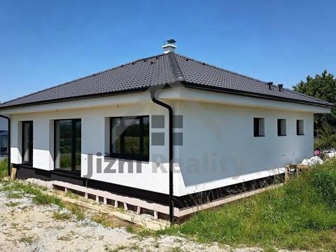 Prodej rodinného domu, Nové Hrady, Vilová čtvrť, 123 m2
