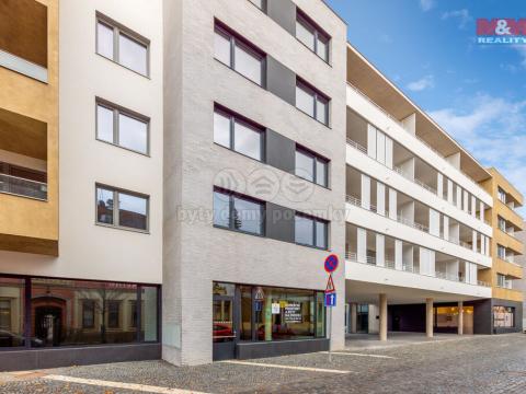Pronájem bytu 2+kk, Pardubice - Zelené Předměstí, Smilova, 57 m2