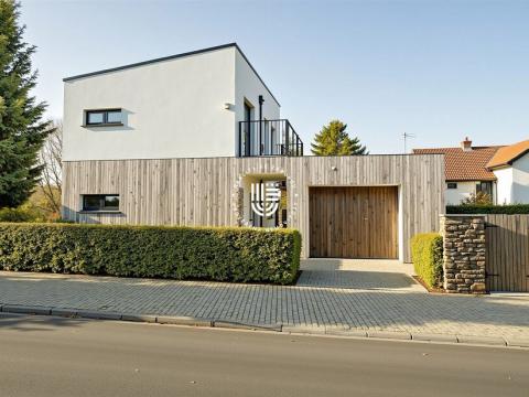 Prodej rodinného domu, Praha, 108 m2