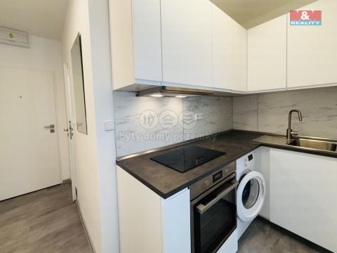 Pronájem bytu 1+kk, Zlín, Bratří Jaroňků, 28 m2