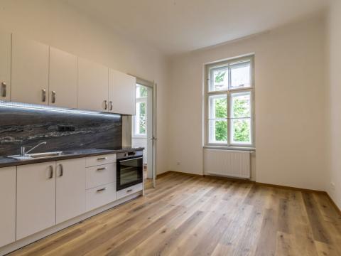 Pronájem bytu 3+kk, Praha - Vinohrady, Nitranská, 71 m2