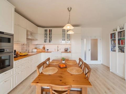 Prodej bytu 3+kk, Praha - Modřany, Rorýsová, 92 m2
