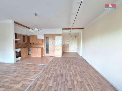 Pronájem bytu 1+kk, Hrabyně, 42 m2