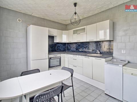 Prodej bytu 2+1, Chomutov, Jirkovská, 61 m2