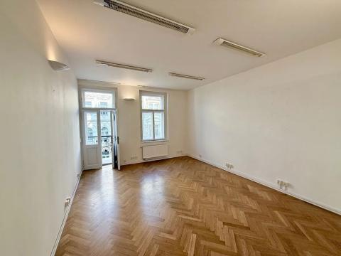 Pronájem kanceláře, Praha - Vinohrady, Mánesova, 160 m2