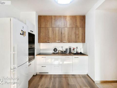 Pronájem bytu 2+kk, Plzeň - Skvrňany, Křimická, 55 m2