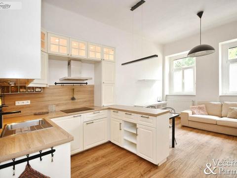 Pronájem bytu 4+kk, Český Brod, Komenského, 77 m2