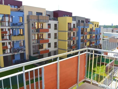 Pronájem bytu 1+kk, Praha - Hostivař, Fojtova, 34 m2