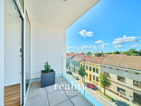 Pronájem bytu 1+kk, Znojmo, Jarošova, 30 m2