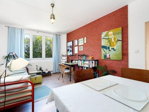 Prodej bytu 2+1, Jílové u Prahy, Sídliště Lado, 58 m2