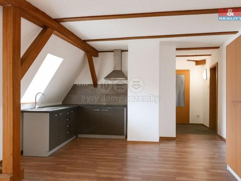 Pronájem bytu 3+1, Šternberk, ČSA, 110 m2