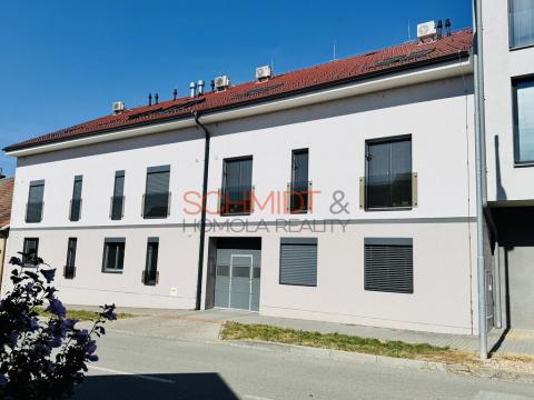 Pronájem bytu 1+kk, Hustopeče, Kollárova, 33 m2