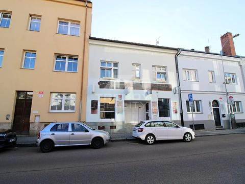 Prodej obchodního prostoru, Plzeň, Pod Všemi svatými, 450 m2