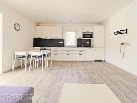 Pronájem bytu 2+kk, Praha - Dolní Chabry, Pod zámečkem, 60 m2