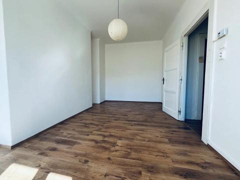 Pronájem bytu 1+kk, Praha, 40 m2