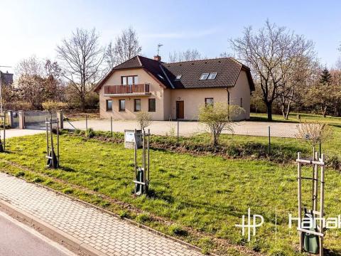 Pronájem rodinného domu, Strančice, 259 m2