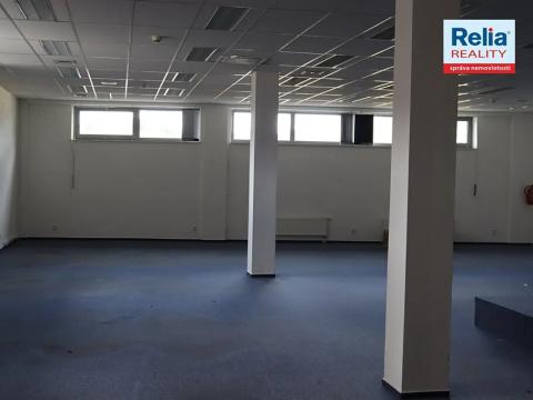 Pronájem kanceláře, Liberec, nám. Soukenné, 262 m2