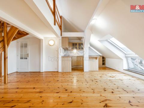 Pronájem atypického bytu, Děčín - Děčín II-Nové Město, Kamenická, 147 m2