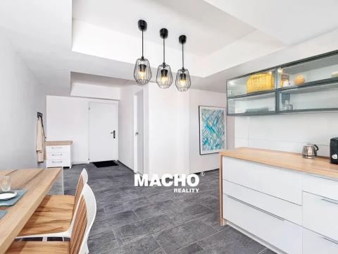 Prodej bytu 2+kk, Chrášťany, 39 m2