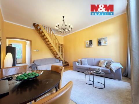 Prodej bytu 3+1, Karlovy Vary, Škroupova, 96 m2