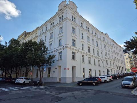 Pronájem kanceláře, Praha - Žižkov, Žerotínova, 48 m2