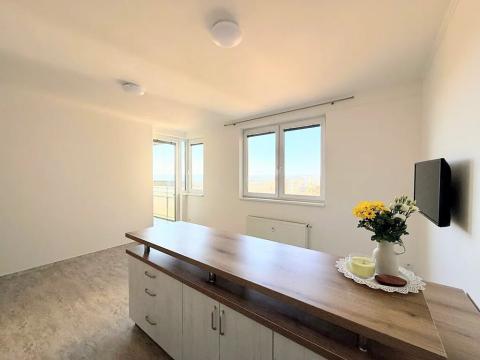 Prodej bytu 2+kk, Praha - Troja, Hnězdenská, 43 m2