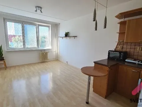 Pronájem bytu 1+kk, Praha - Modřany, Levského, 30 m2