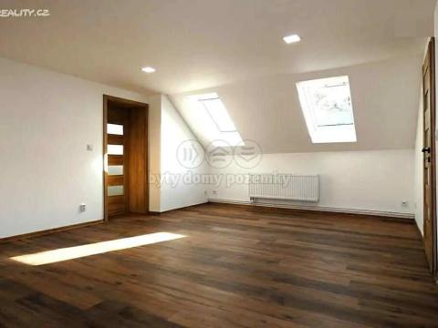 Prodej bytu 3+kk, Týnec nad Labem, Masarykovo náměstí, 68 m2