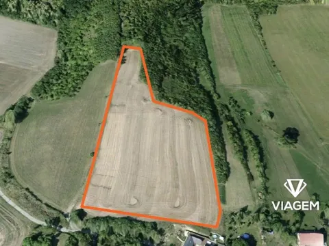 Prodej podílu pozemku pro bydlení, Dobrovice, 2276 m2