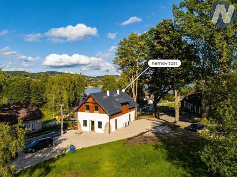 Prodej rodinného domu, Horní Planá, 196 m2