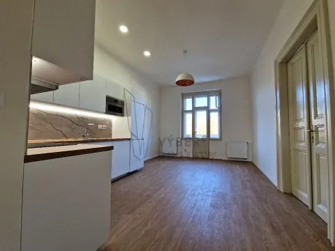 Pronájem bytu 2+1, Praha - Vršovice, Ruská, 70 m2