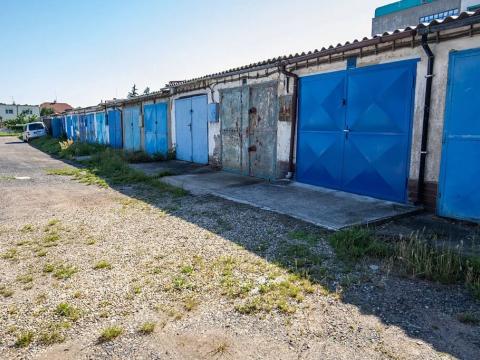 Pronájem garáže, Neratovice, J. Š. Baara, 19 m2