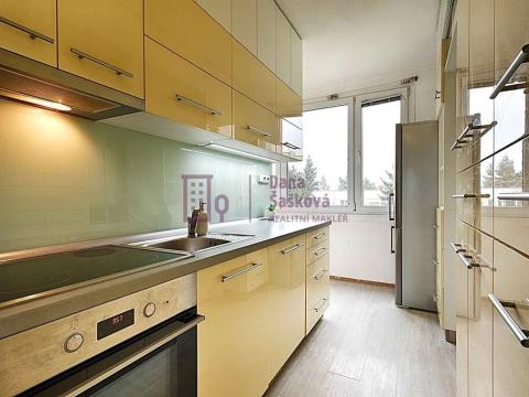 Pronájem bytu 4+1, Jindřichův Hradec, sídliště U Nádraží, 65 m2