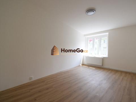 Pronájem bytu 1+kk, Praha - Nusle, Žateckých, 30 m2