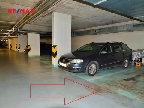 Pronájem garážového stání, Praha - Stodůlky, Svitákova, 16 m2