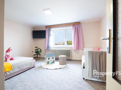 Prodej rodinného domu, Hořešovičky, 256 m2