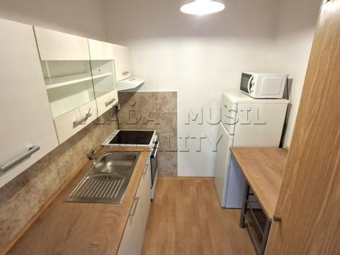 Pronájem bytu 2+kk, Praha - Michle, Ohradní, 40 m2