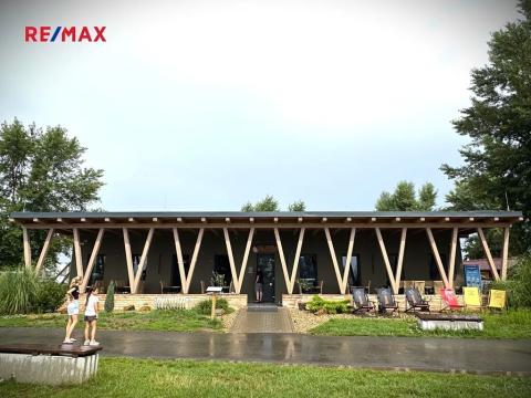 Prodej restaurace, Pasohlávky, 272 m2