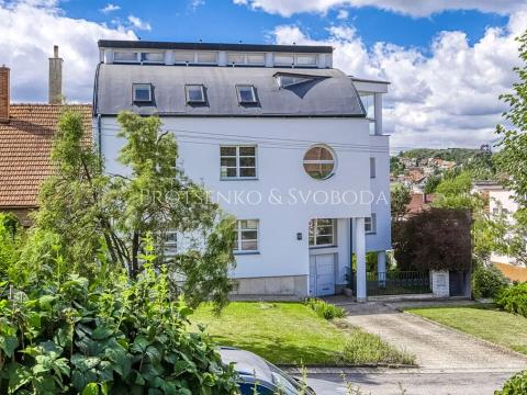 Prodej činžovního domu, Křižanov, Benešovo náměstí, 530 m2