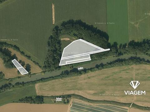 Prodej podílu pole, Troubky, 2358 m2